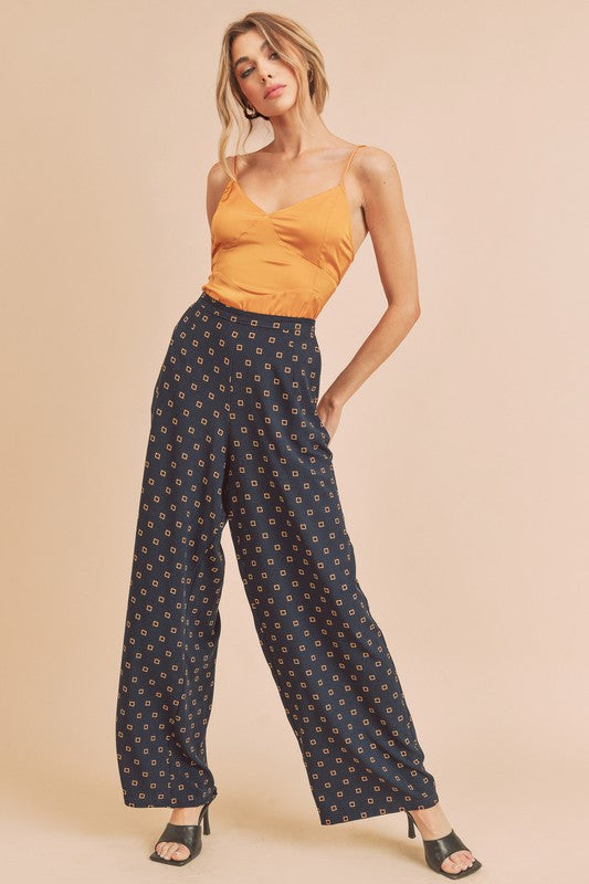 LUNA Tie Tank