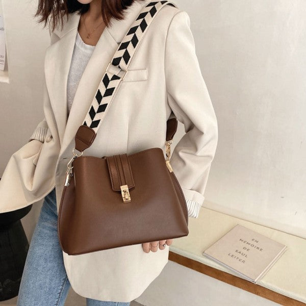 PILAR Shoulder Bag