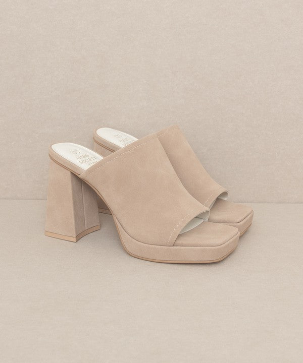 VIVIENNE Slip On Platform Heels