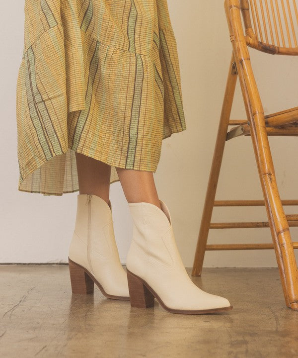 HARMONY Two Panel Western Booties