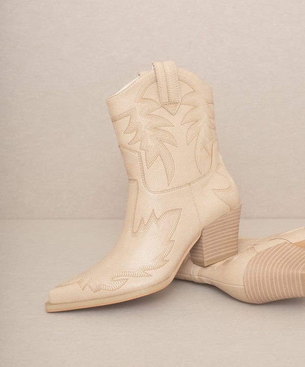 NANTES Embroidered Cowboy Boots