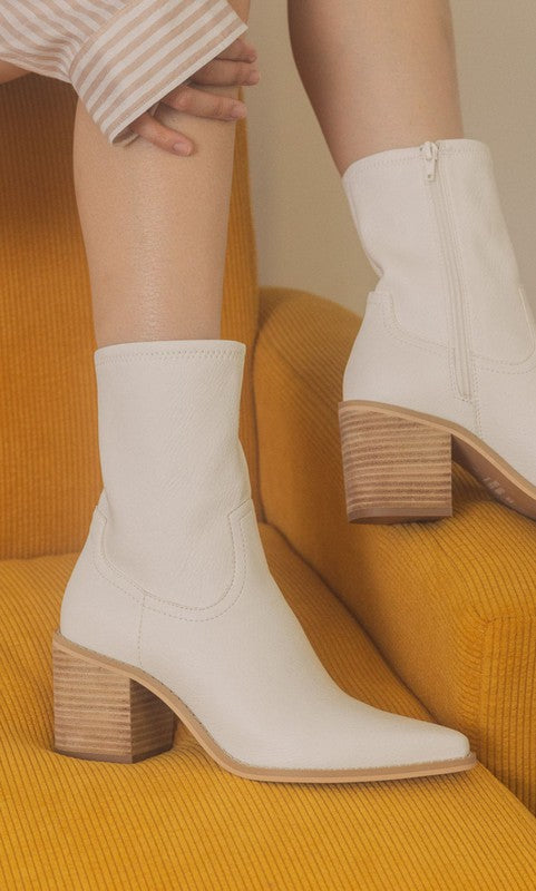 VIENNA Sleek Ankle Hugging Booties