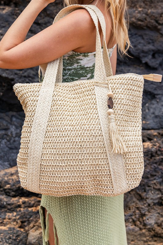 IZOLA Woven Straw Tote